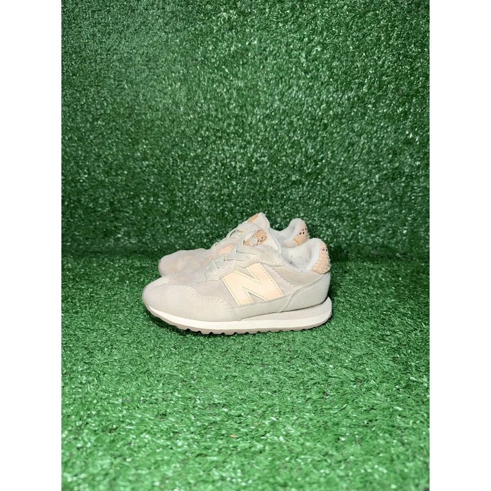 New Balance 237 Toddler Size 9C Beige Slip On Walking Shoes Comfort Sneakers
